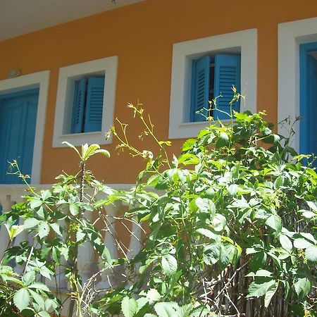 Villa Vania Gardenos Vitaládesz Kültér fotó