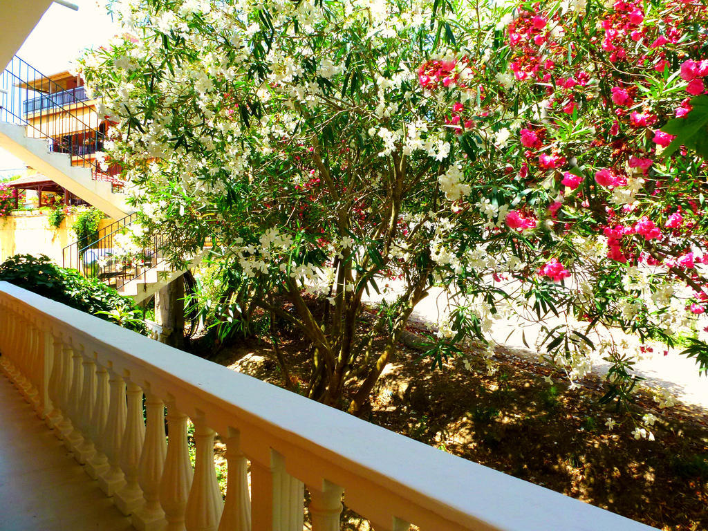 Villa Vania Gardenos Vitaládesz Kültér fotó