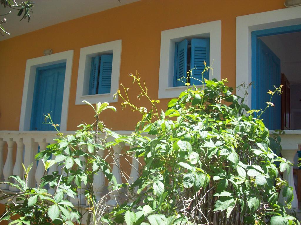 Villa Vania Gardenos Vitaládesz Kültér fotó